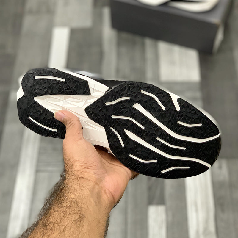 New Balance FuelCell Rebel v4 Black White