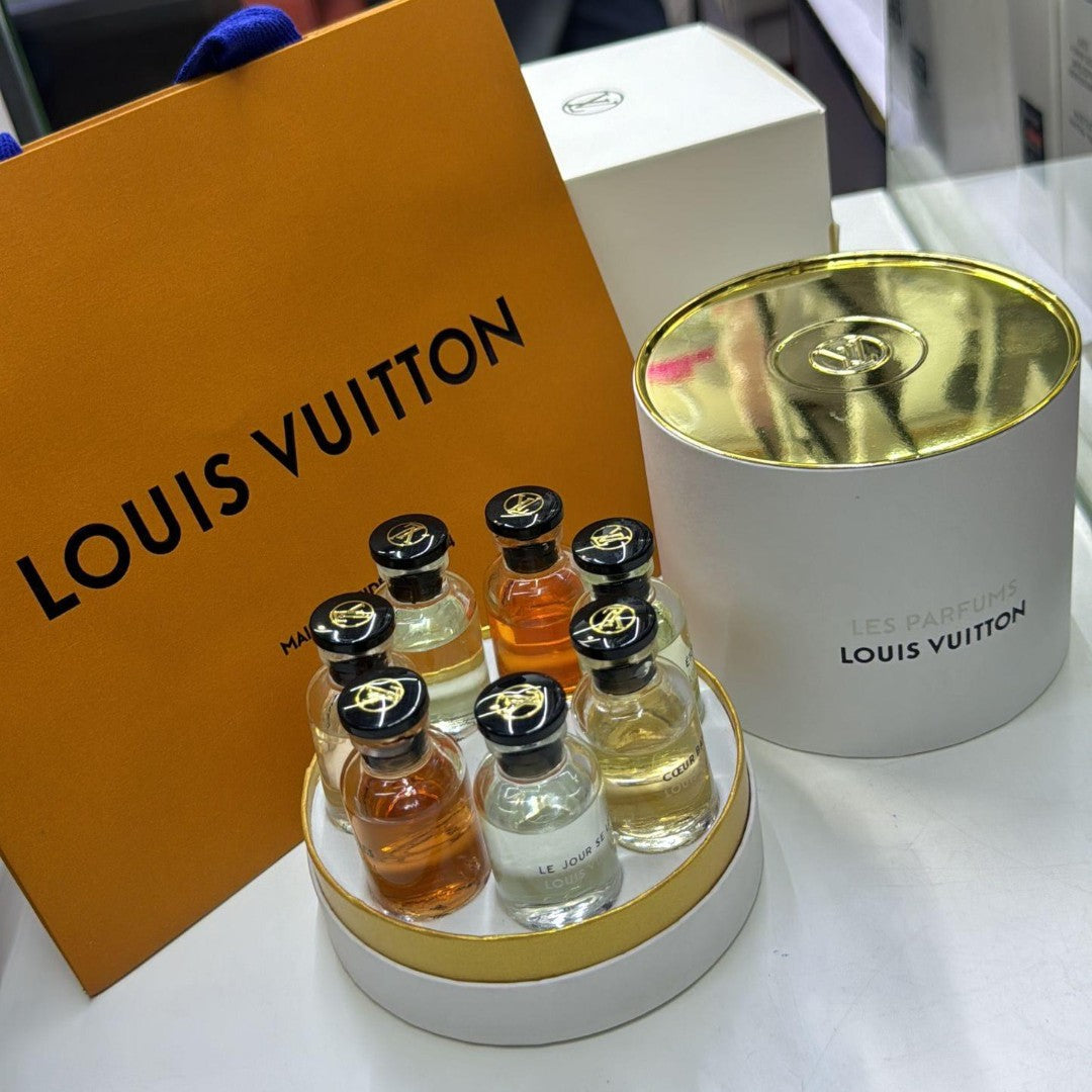 LOUIS VUITTON Les Parfums Miniature Set