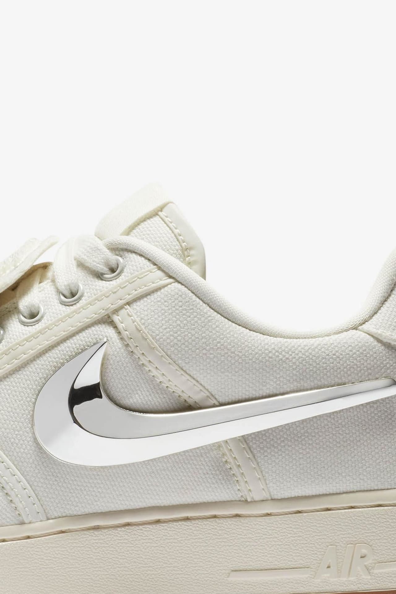 Travis Scott x Air Force 1 "White"